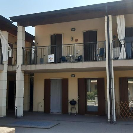 Kiss Kiss Corner Apartment Valeggio sul Mincio Exterior photo
