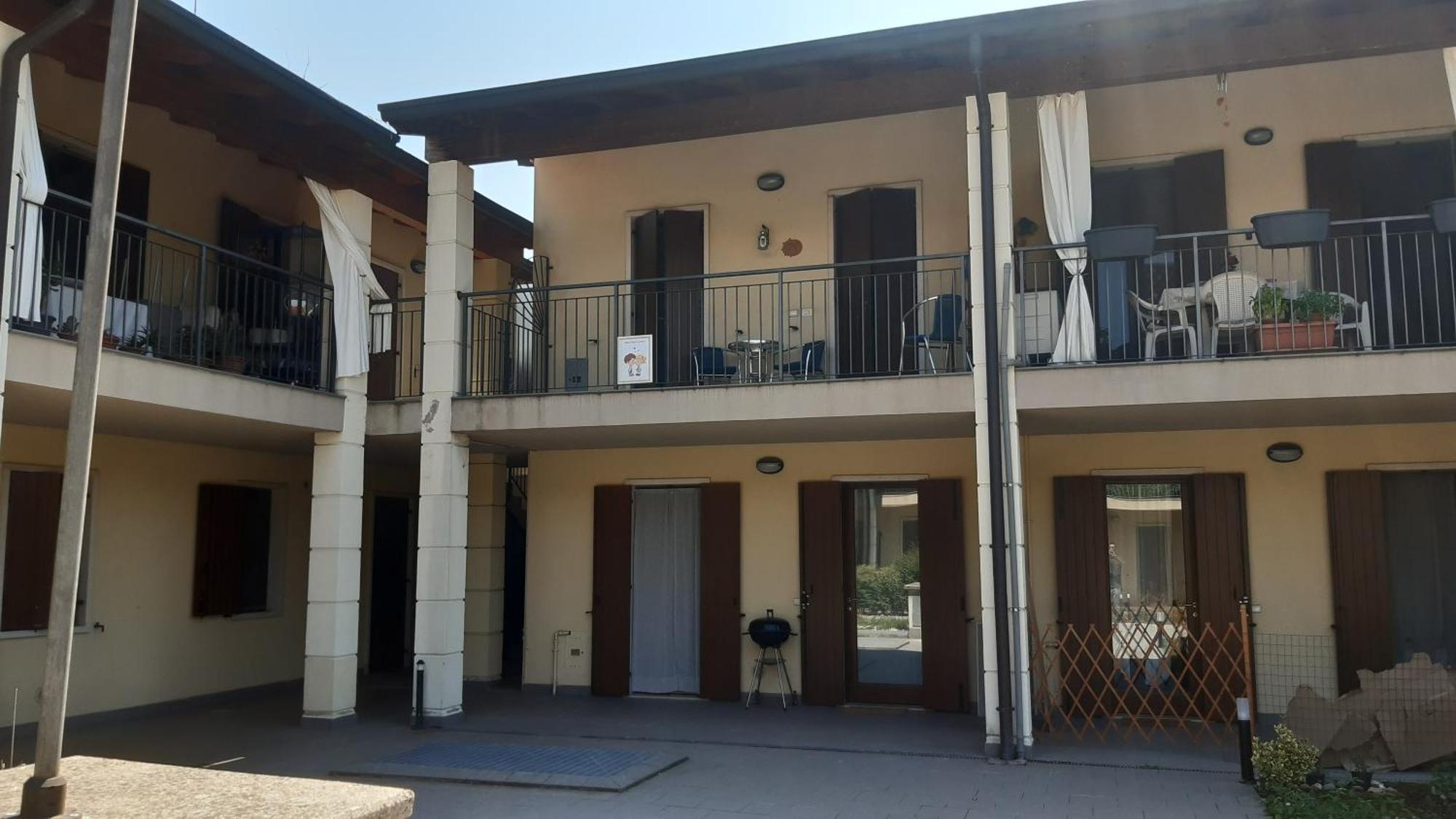 Kiss Kiss Corner Apartment Valeggio sul Mincio Exterior photo